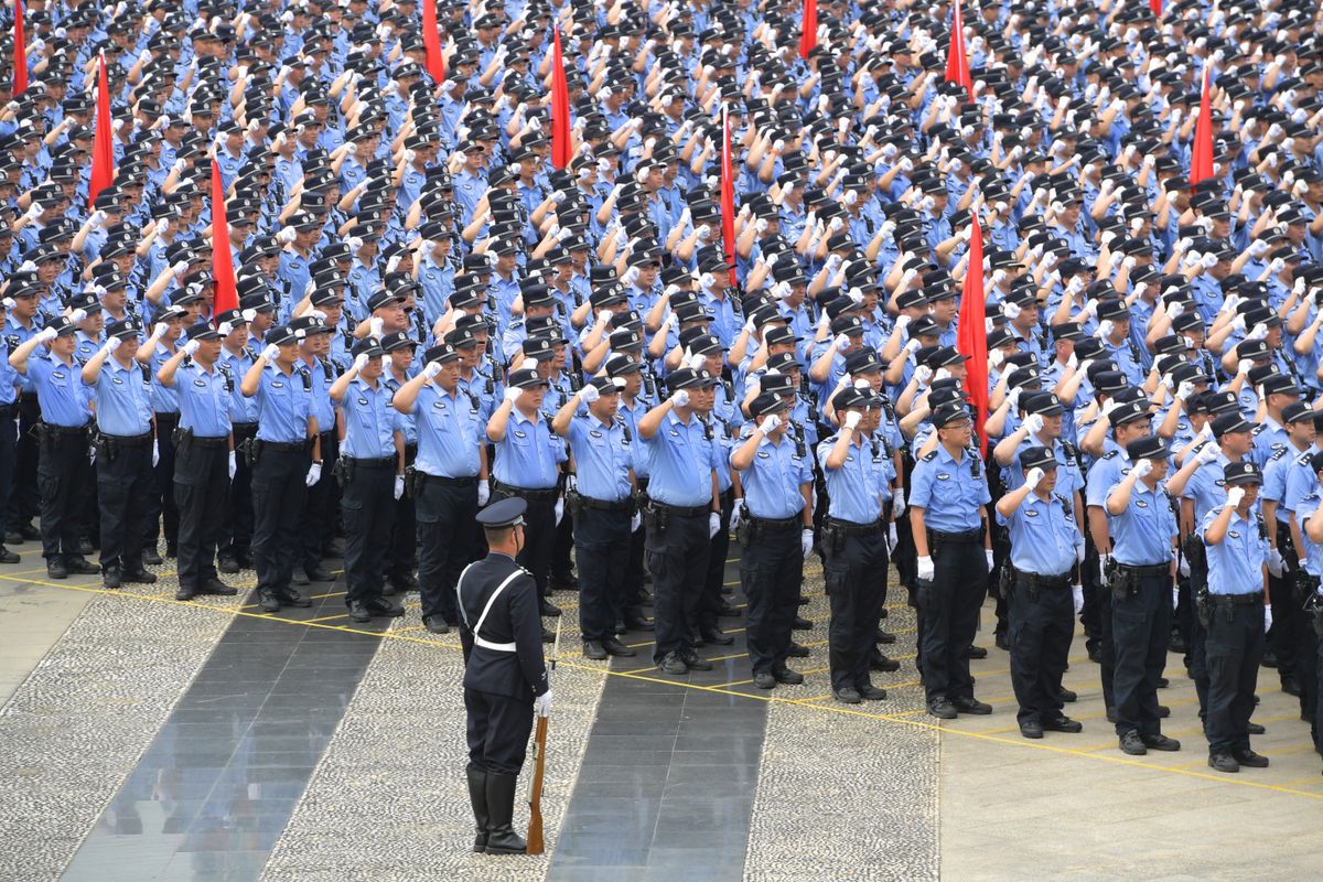 中國人民警察節, 警察日, 110報警熱線, 國務院
