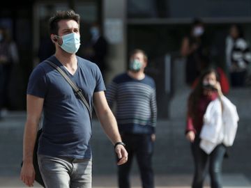 歐洲疫情-比利時-英國-戴口罩-收緊措施-防疫措施-香港財經時報HKBT