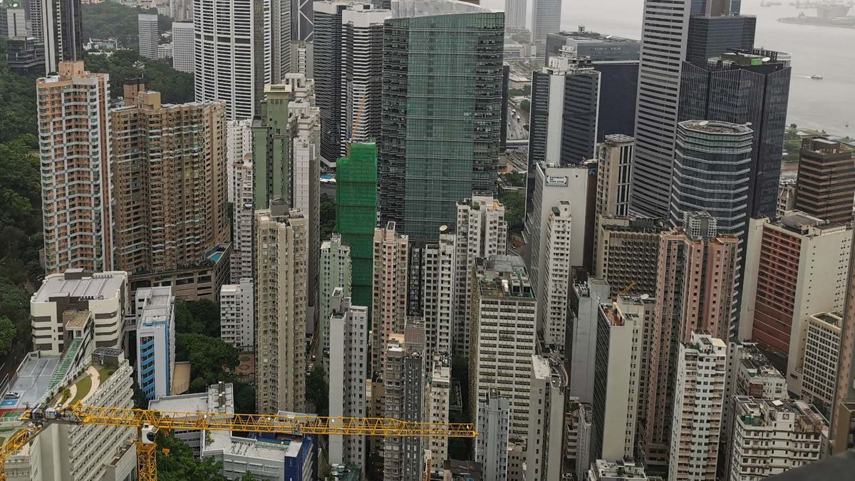香港樓市2021-香港樓價2021-龍市理論-四次龍市經驗的數據及圖表印證-香港樓價破頂後再升三成-平均歷時14個月-香港財經時報-HKBT