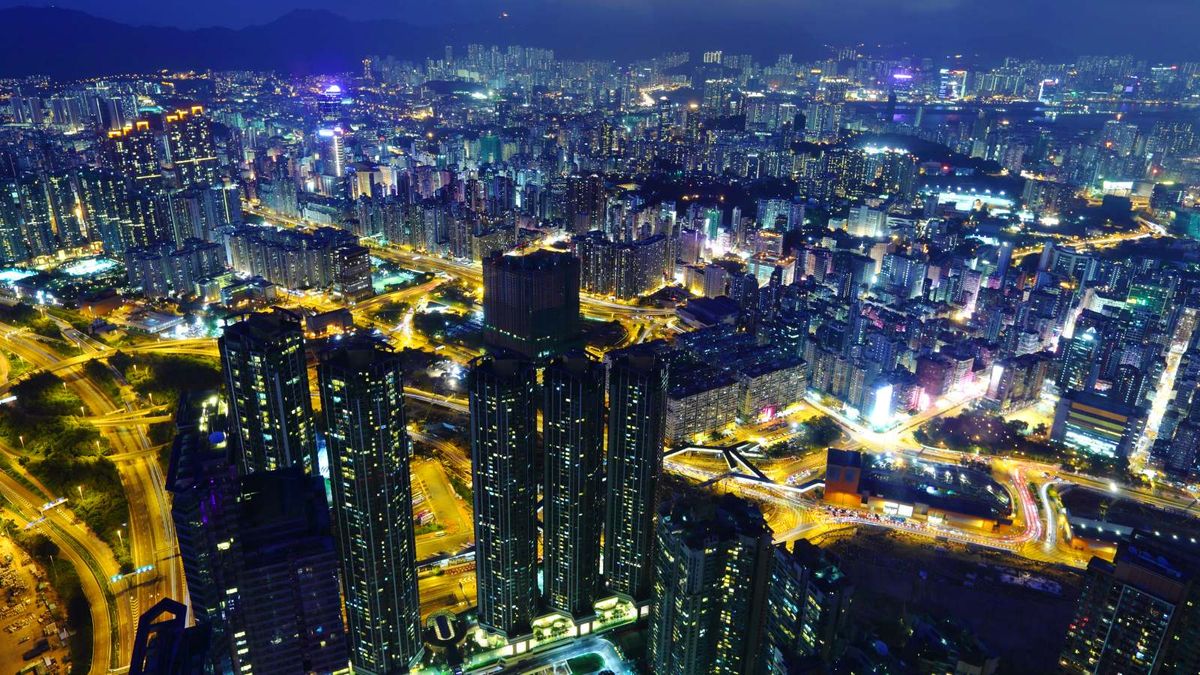 市區新盤輪流搶攻, 年尾Yoho Hub壓軸登場, 2022樓市隱藏風險, 香港財經時報