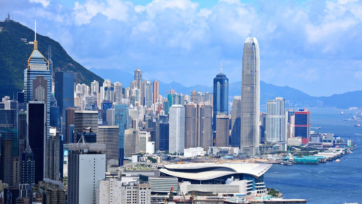 護照排名2022, 亨氏護照指數, 香港特區護照171個免簽排18位, 日本新加坡排第一, 香港財經時報