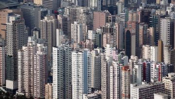 香港樓市, 2022, 2月官方樓價創13個月新低, 樓市預測, 高盛, 料至2025年每年跌半成, 中原地產, 利嘉閣, 美聯物業, HKBT,香港財經時報