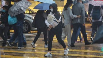 天文台預報, 驟雨, 狂風雷暴, 工作時間, 黑雨, 提早收工？勞工處僱傭條例, 香港財經時報