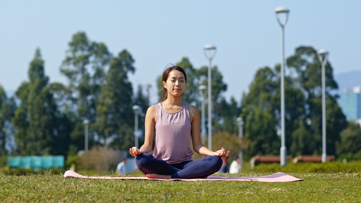 算命師預言「未來衰十年」如何面對？簡少年揭逆轉命運的關鍵, HKBT, 香港財經時報
