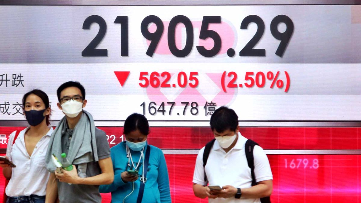 藍籌股2022, 港股跌穿22000點, 盤點十隻低PE抵買藍籌股, 息率至少有4厘, HKBT, 香港財經時報 