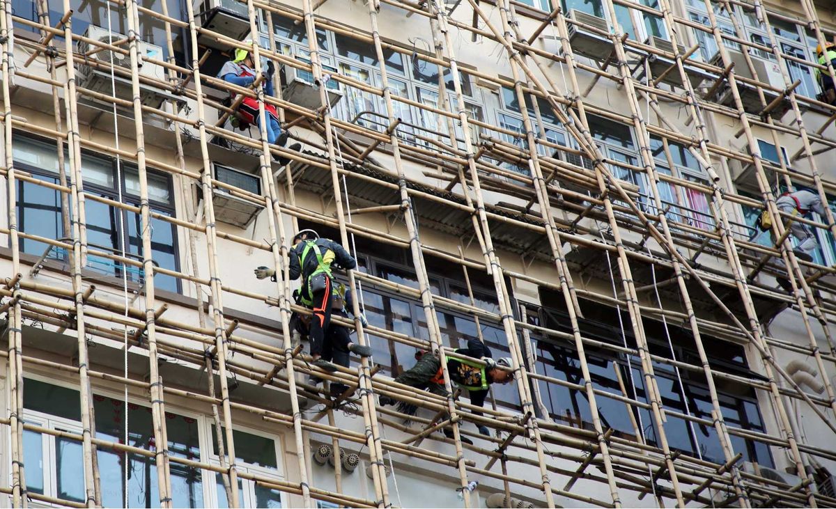 地盤工人人工2022｜混凝土、紮鐵日薪2,600元｜12個工種11月起加薪最多12.5%｜薪金詳情＋入行要求