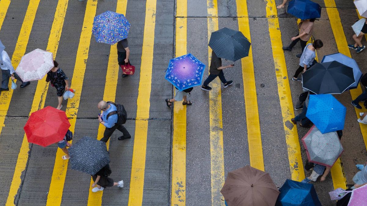 職場攻略, 打風季節, 8號風球, 返工安排, 惡劣天氣, 上班, HKBT, 香港財經時報 