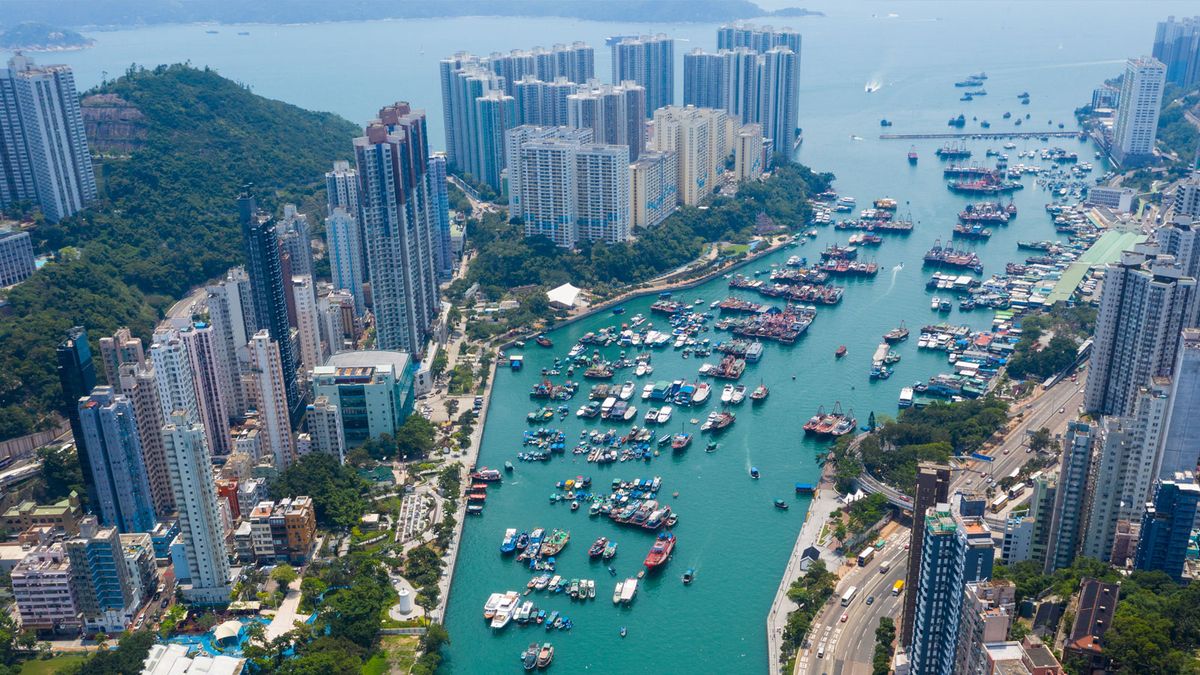 香港樓市走勢, 二手成交量, 海怡半島, 4房減價80萬易手, 7月十大屋苑二手成交量比較, 香港財經時報