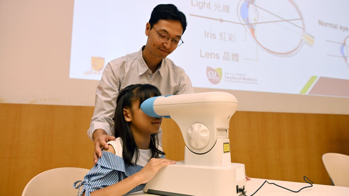 中大醫學院, 兒童健康, 6歲童近視率倍增, 低濃度阿托品眼藥水, 紅光療法研究招募, 聯絡方法, 香港財經時報
