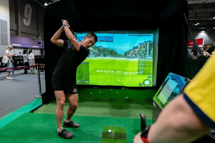 室內高爾夫球VR體驗區