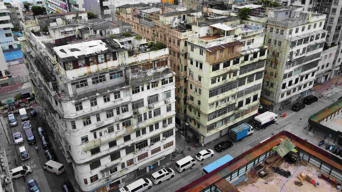 樓市走勢2024, 樓價地價暴跌拖跨社會發展, 舊樓被收購無賺兼倒蝕, 香港財經時報