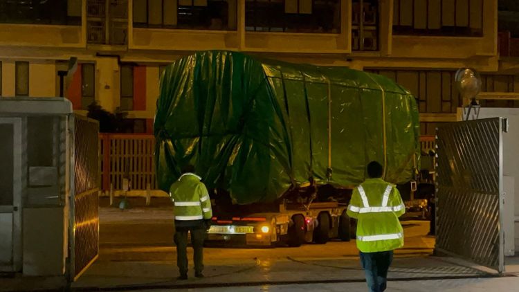 港鐵退役列車烏蠅頭進駐將軍澳循道衛理小學, 變身模擬駕駛艙, 列車教室, 香港財經時報