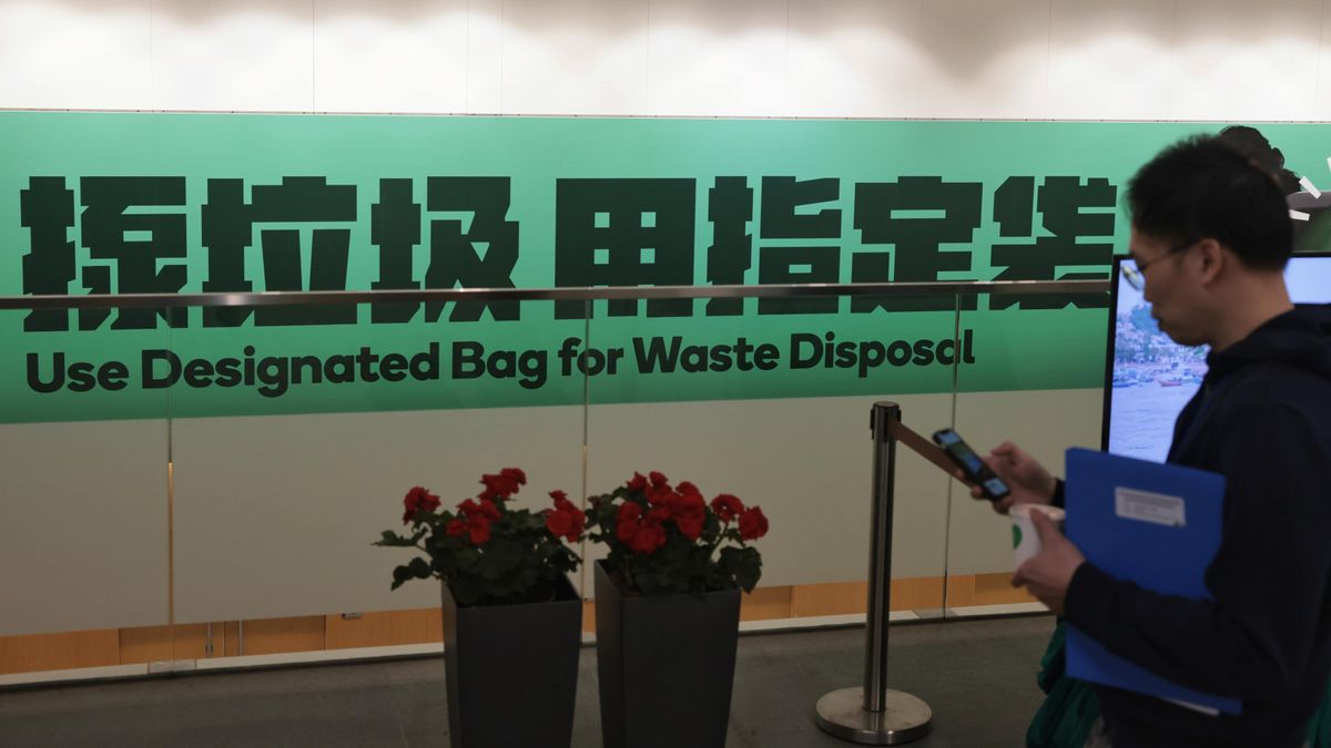 立法會議員江玉歡建議早些宣布無限期延後垃圾徵費, 未聽過一個市民支持, 香港財經時報