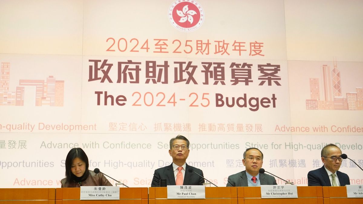 財政預算案｜財政司司長陳茂波今日（28日）公布新一份財政預算案。發表結束後，下午3時，陳茂波在政府總部舉行財政預算案記者會，回答傳媒提問。
