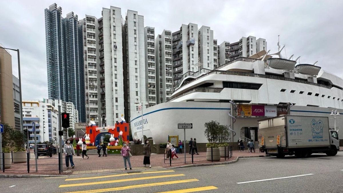 放寬物業按揭貸款成數上限：按揭成數上限一律調整至七成、供款與入息比率上限一律調整為五成