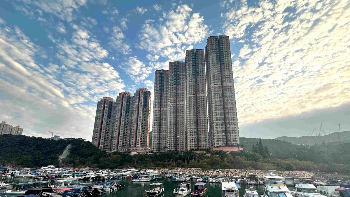 過去樓價跌並不是泡沫爆破！只是樓市在大時代遇上了金融戰爭, 香港財經時報