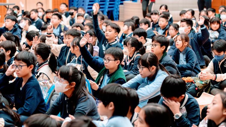 小學教育, 將軍澳循道衛理小學超好玩模擬人生遊戲學習生涯規劃, 香港財經時報