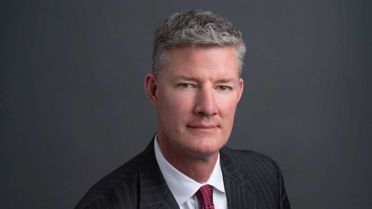 普徠仕Peter Bates, hkbt, 香港財經時報