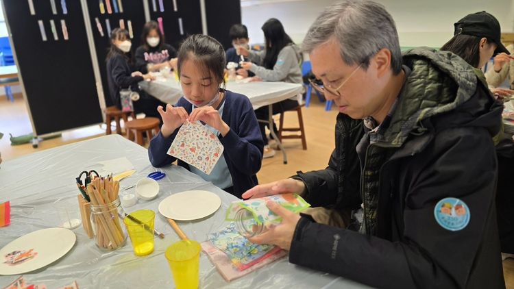 將軍澳循道衛理小學「330健康身心靈日」逾2,000名家長及學生到校參與