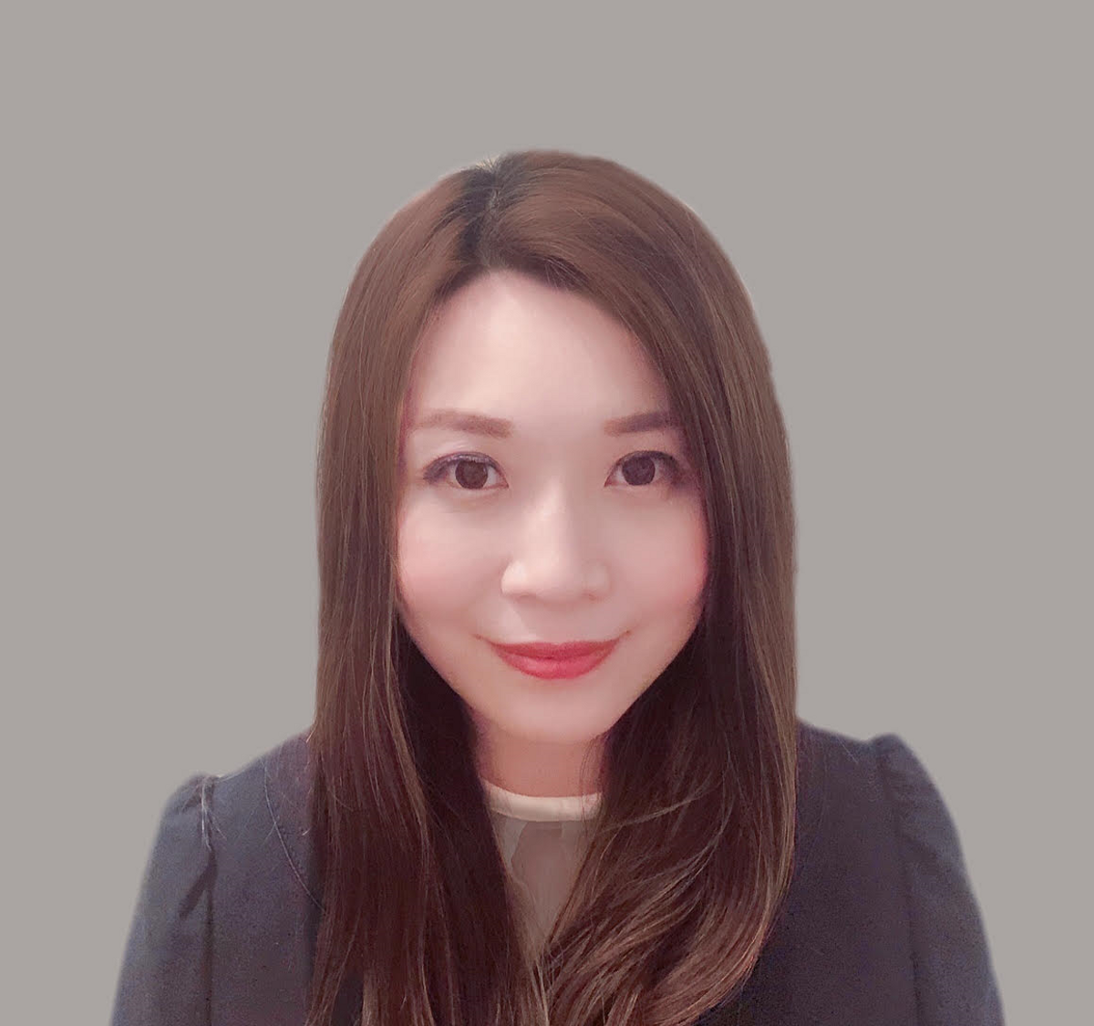 獨立股評人 任盈盈