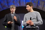 谷歌(Google)兩位聯合創始人拉里‧佩奇（Larry Page）和謝爾蓋‧布林（Sergey Brin）宣佈，將辭任公司行政總裁，但會留任董事局。