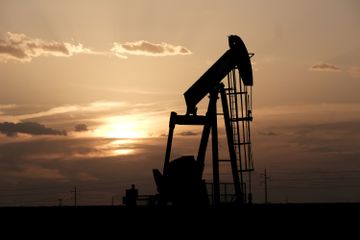 2020年的黑天鵝不是新冠病毒而是油價大戰，油價竟然跌倒比瓶裝水還便宜
