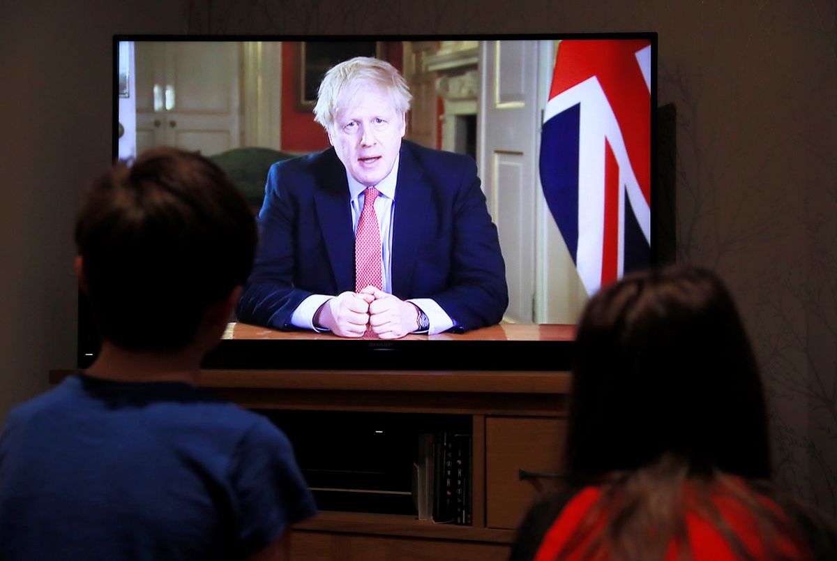 英國首相 昨晚發表 電視講話，要求全民居家隔离，盡可能降低新冠病毒传播风险，延缓疫情蔓延速度。約翰遜 路透