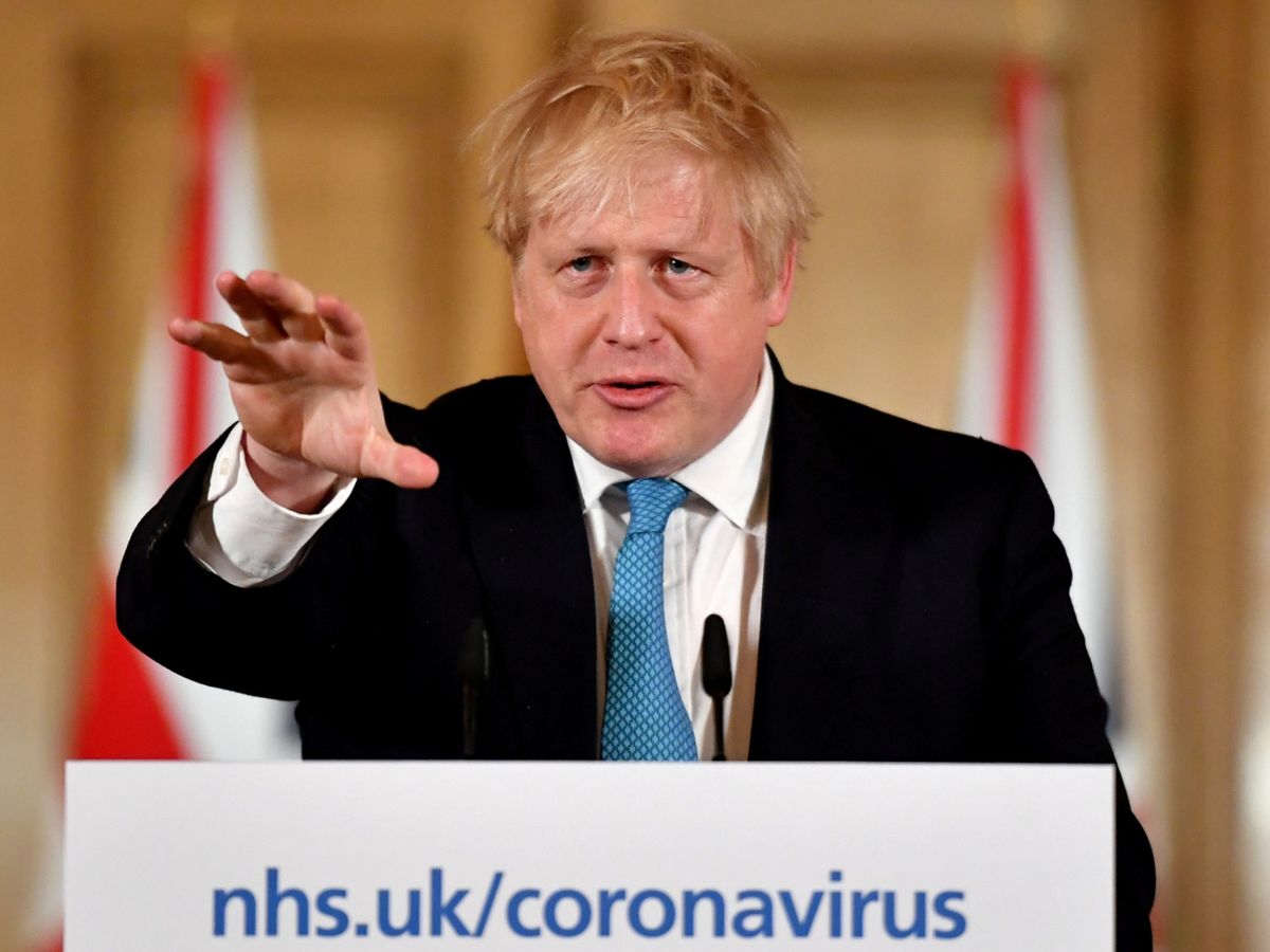英國首相 約翰遜 ( Boris Johnson ) 證實，對 新型冠狀病毒 ( 新冠肺炎 ) 呈 陽性 反應。目前 約翰遜 現正接受 自我隔離 ，但強調會繼續領導 英國政府 以應對疫情。