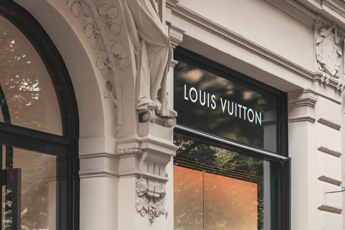LV LVMH  unsplash