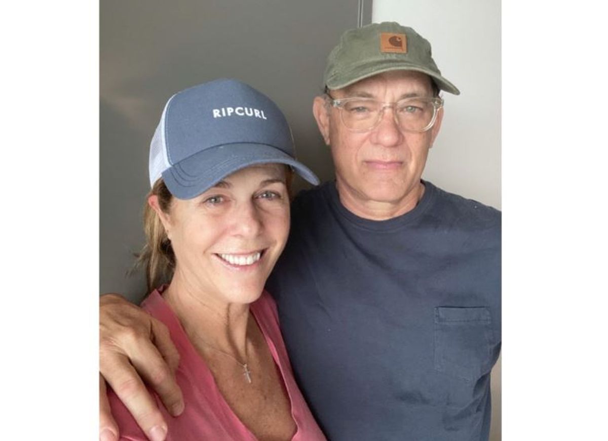 奧斯卡 影帝 湯漢斯（Tom Hanks）與太太Rita Wilson上周確診感染 新冠肺炎（武漢肺炎），需要入院接受隔離治療，兩人現時已經出院，但仍要 居家隔離。此外，電影《復仇者聯盟》男星Idris Elba，以及曾飾演「邦女郎」的Olga Kurylenko亦確診染病。