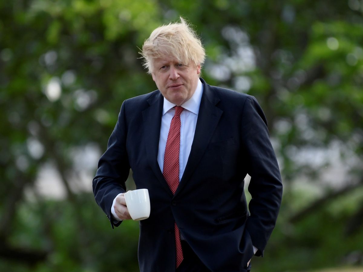  英國 首相 約翰遜 宣佈逐步放寬抗疫封鎖措施，學校6月復課、餐飲7月復業，並實施5級疫情警示系統。  英鎊走勢 悲觀， 英鎊 或低見1.1409水平。