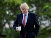  英國 首相 約翰遜 宣佈逐步放寬抗疫封鎖措施，學校6月復課、餐飲7月復業，並實施5級疫情警示系統。  英鎊走勢 悲觀， 英鎊 或低見1.1409水平。