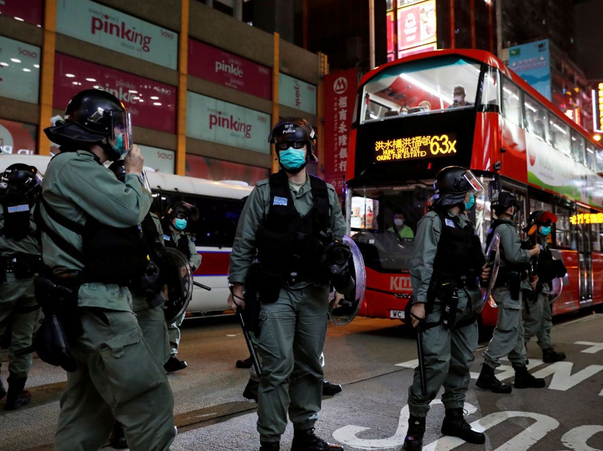  監警會 發表有關2019年6月起 反修例事件 所引發的大型公眾活動及相關警方行動的審視 報告 。 監警會 強調旨在釐清事實，已向警方提出52項建議。