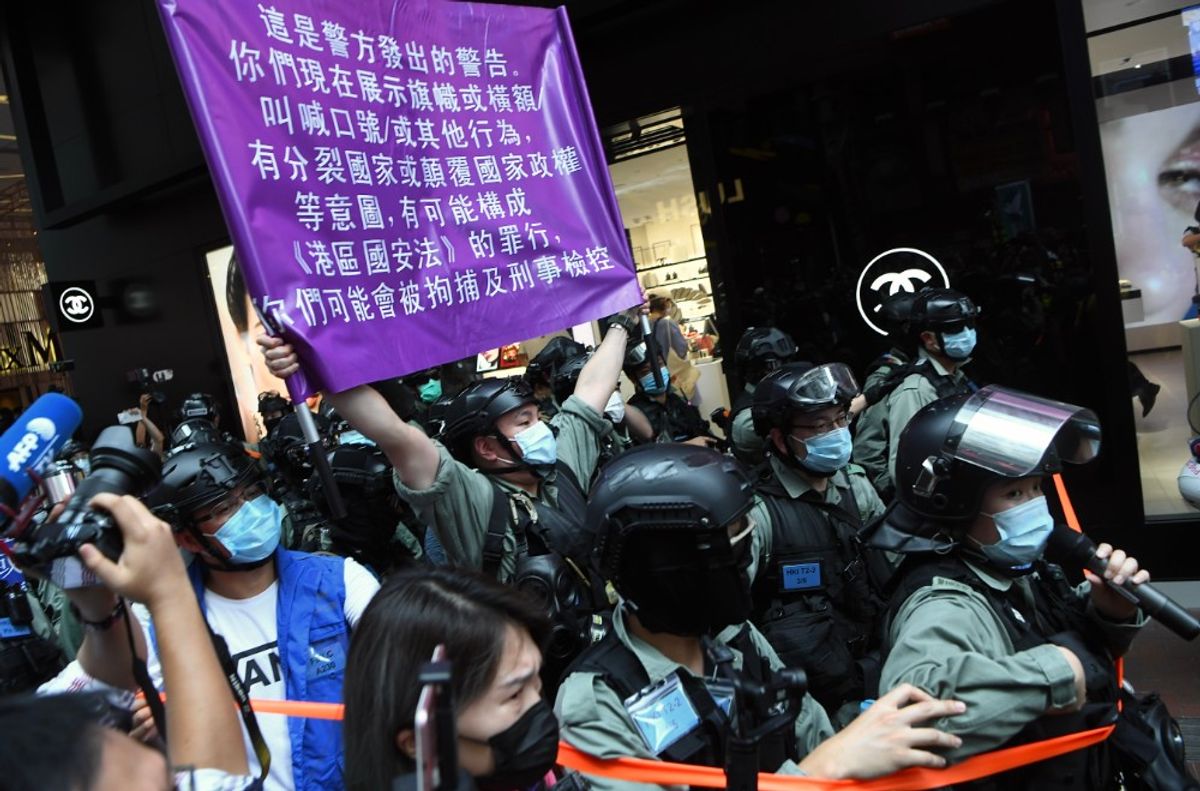 國安法43條7細則生效  警方可無須手令蒐證  保安局授權可移除網上訊息