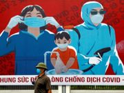 越南漢滯香港機場3個月，背後反映越南抗疫成功模式。至今外國遊客仍未能越南入境，越南總理阮春福表示，目前仍沒有計劃開放國門。