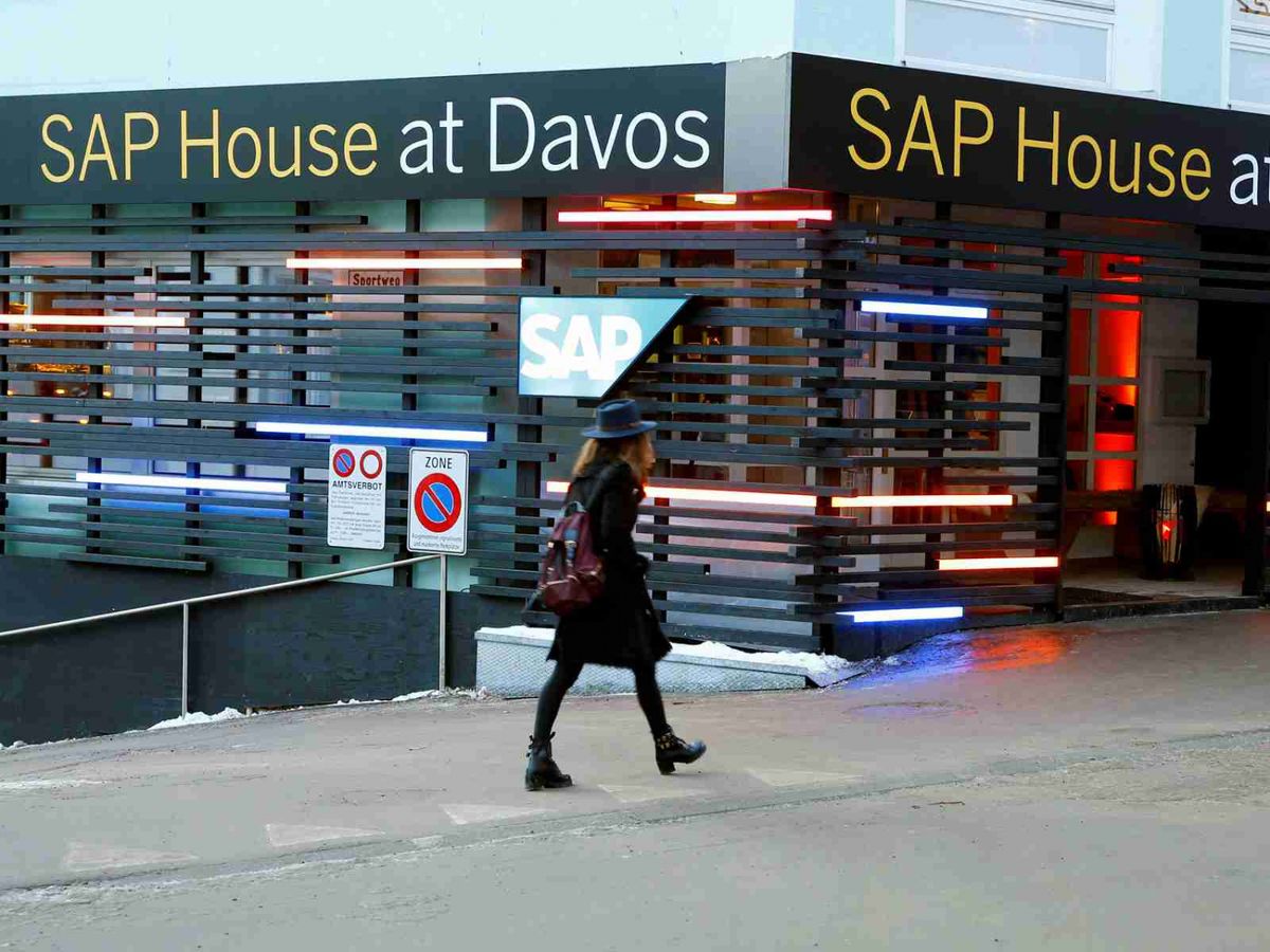 SAP SE Q2營收67.43億歐元超預期 上調全年自由現金流預期