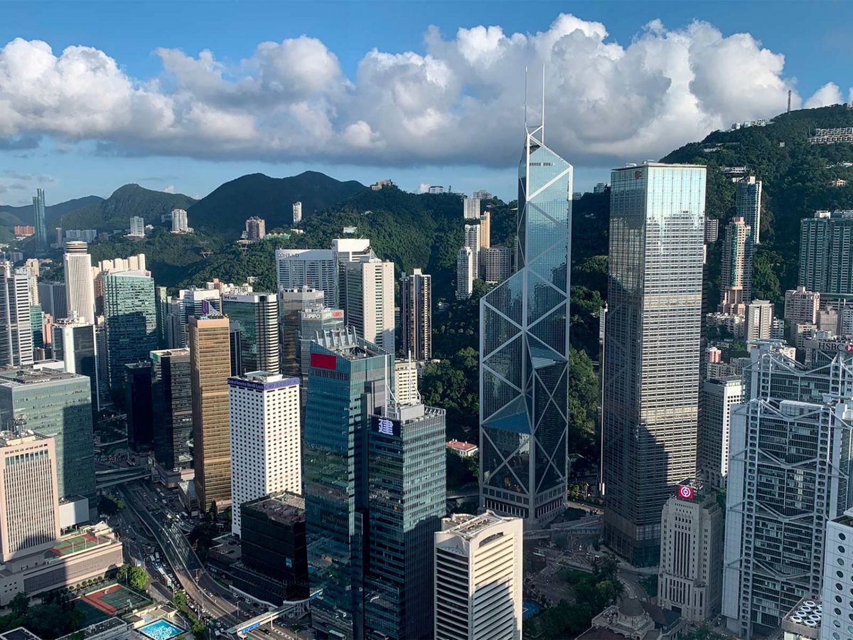 彭博：中國向海外公民徵稅45% 銀行家或離開香港 削金融中心地位