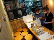 衞生署衞生防護中心公布，本港過去24小時新增61宗確診個案，有3宗屬於輸入個案、58宗屬本地個案（33宗與早前個案有關），其中25宗個案源頭不明，至今累計有2,019人確診。