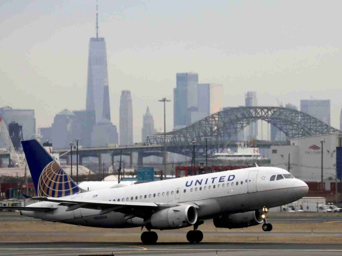 聯合航空94年來最艱難季報：Q2營收下滑87% 超6,000名員工自願離職
