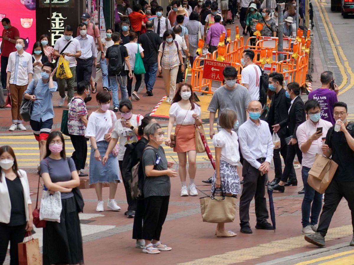 本港過去24小時新增48宗確診個案，2宗輸入個案，46宗本地個案。本地個案中，有37宗與早前個案有關，9宗源頭不明，至今累計有4,360人確診。
