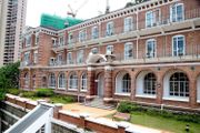 江蘇狀元白湘菱，雖然語、數、英總分高達430分，但選修科目的歷史科只是拿到B＋等級令他無緣清華北大等名校，後答應了香港大學的錄取。（圖片：香港中通社）