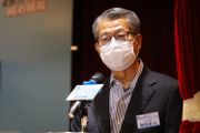 疫情下本港財政赤字增至近2,900億元創新高，政務司司長張建宗及財政司司長陳茂波均指資源運用上將更審慎。