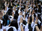 泰國爆發自2014年軍事政變以來最大規模的示威活動，逾1萬名泰國國民於上周日上街，要求解散國會及改革君主制。