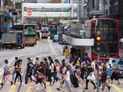 劉達邦及吳敏兒接受電台節目訪問時表示本港現時的失業情況依然惡劣，部份打工仔收入不足，又批評保就業未能保障打工仔飯碗。