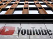 Google旗下的YouTube正讓部分創作者標記和跟蹤影片中的產品，數據傳送到Google進行分析，彭博社稱YouTube或轉型成網購平台，挑戰亞馬遜和阿里巴巴。