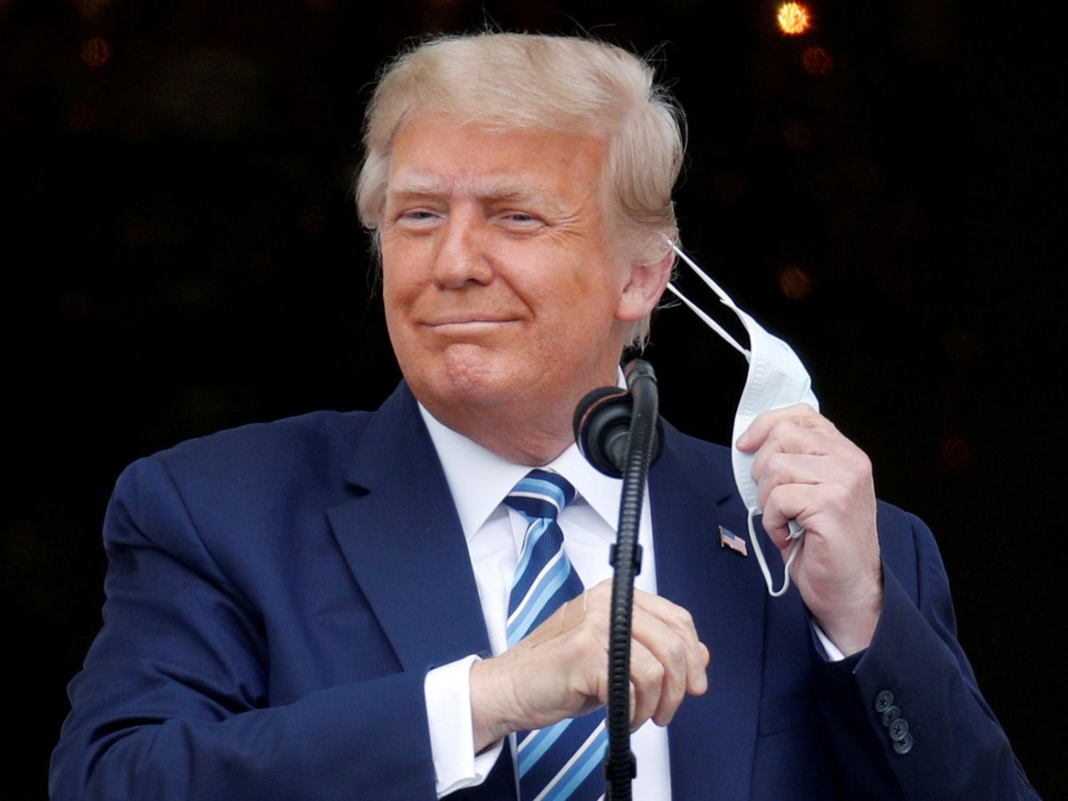 美國總統特朗普確診新冠肺炎出院後再次投入美國總統大選，接受霍士新聞訪問稱已有免疫力，而對手拜登獲環保少女通貝里力撐，民調續領先逾10個百分點。