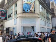 中環皇后大道中兩個風景！TOPSHOP結業、DONKI中環店開幕現人龍