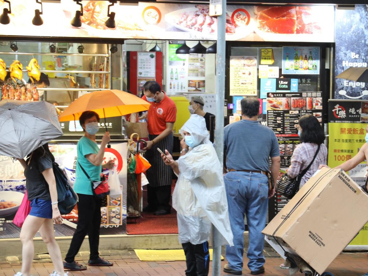 關愛基金的N無津貼10月5日起接受4人及5人或以上住戶的申請，津貼金額分別為14,500元及15,500元，截止日期為11月30日，有3類住戶合符合申請的資格。