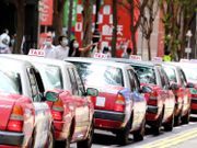 的士小巴總商會下調的士車租 日間減50元 夜間減60元 疫情回穩的士牌價漸回升