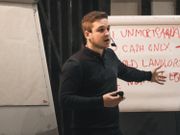 28歲英國男生靠YouTube自學投資｜擁9個物業｜致富過程曝光
